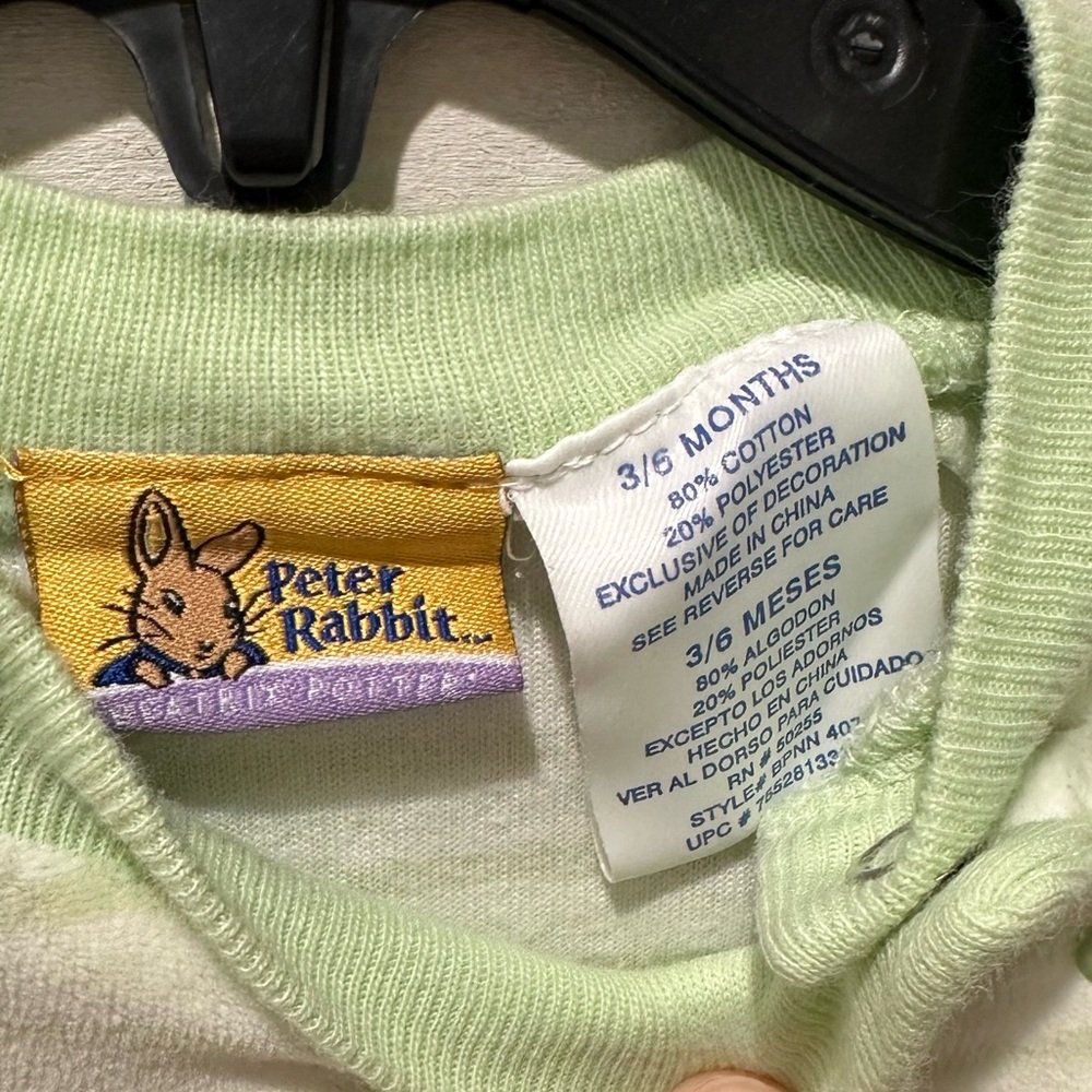 Peter Rabbit velour baby onesie - Picture 3 of 4